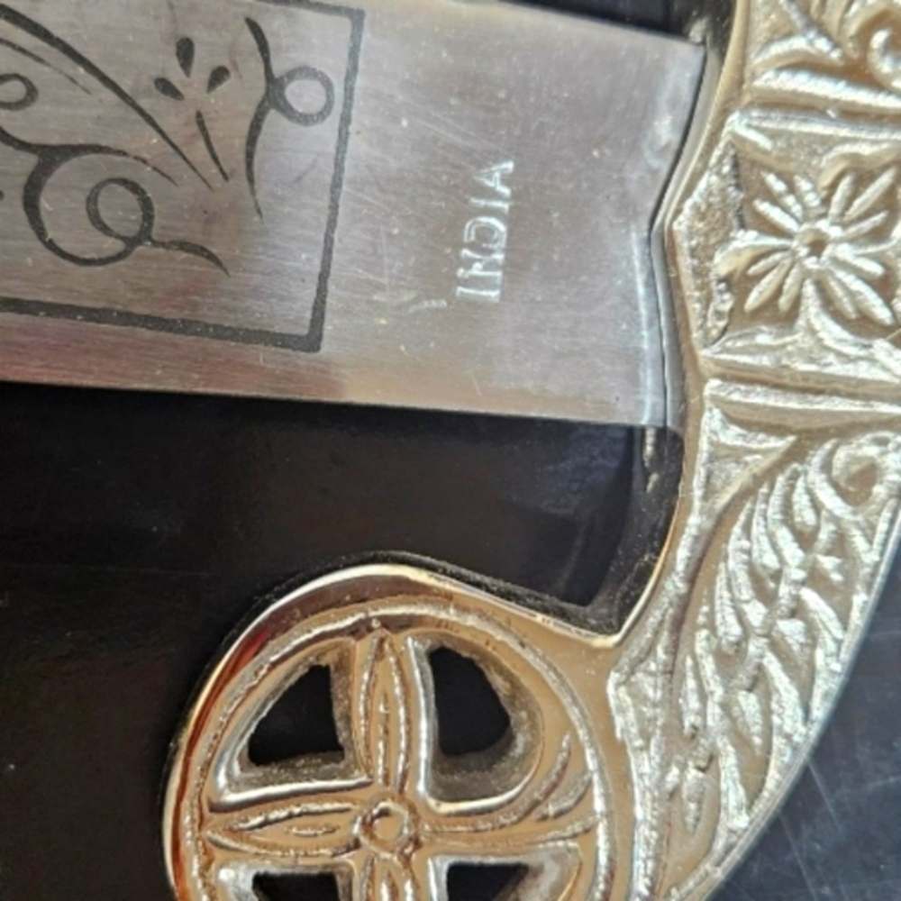 Beautiful and Unique Metal Bellydance Sword with ornate etched detail - Picture 8 of 8